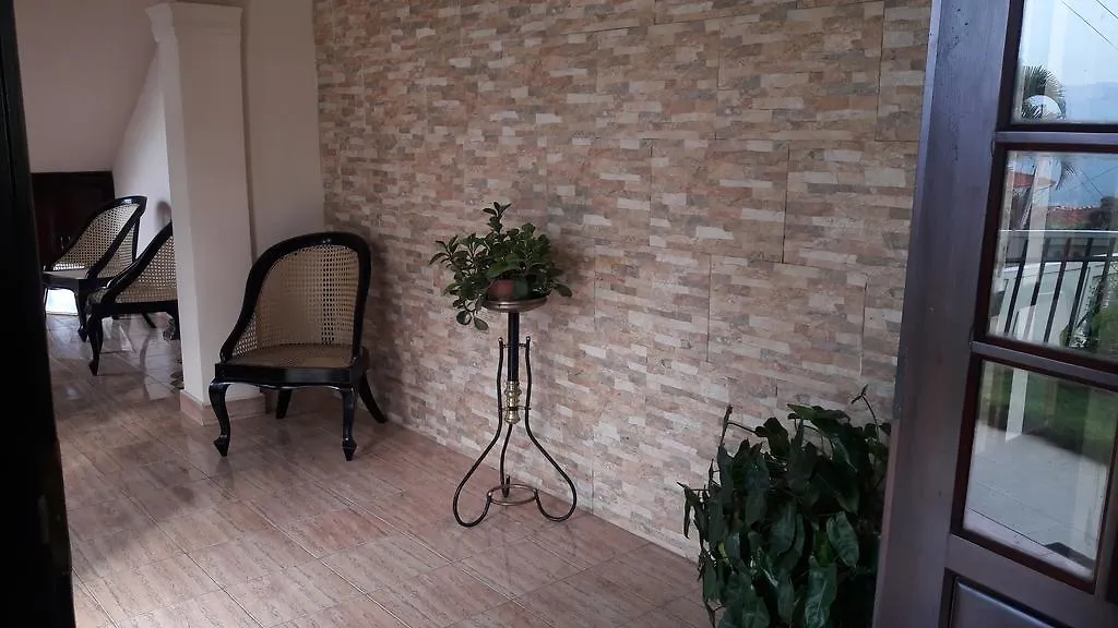 Yoho Cheliyan Villa Kandy Bed and breakfast
