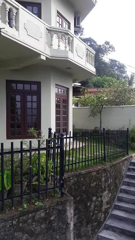 Bed & Breakfast Yoho Cheliyan Villa Kandy