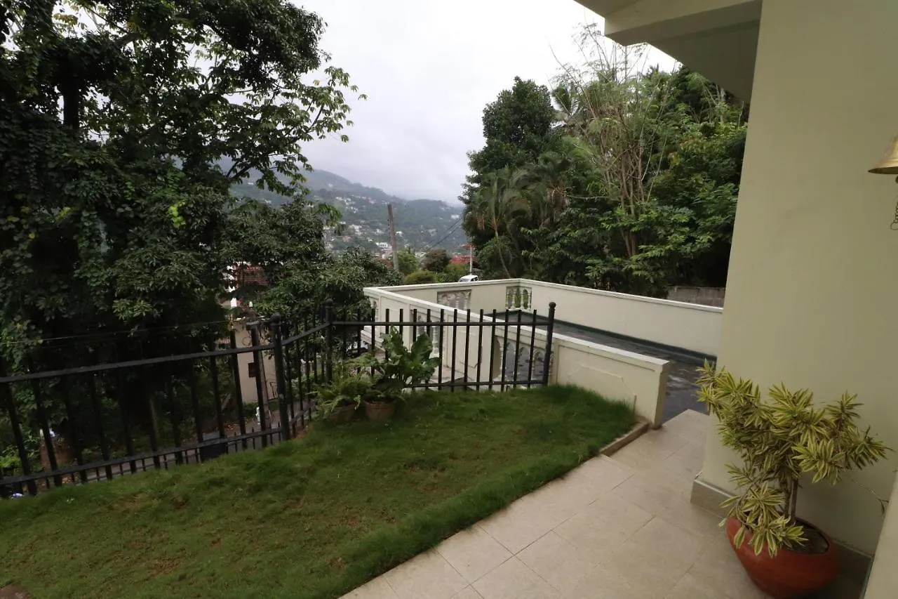 Yoho Cheliyan Villa Kandy Bed and breakfast