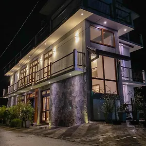  Homestay Hanthana House